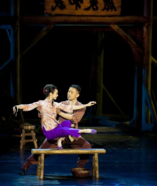 Ünlü Çin tiyatro dans: Demiryolu gerillalar — Stok fotoğraf
