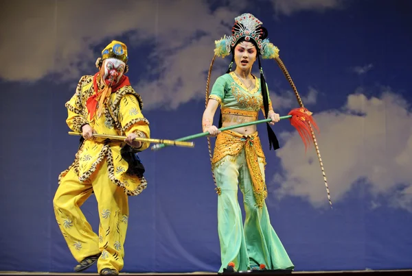 Ópera chinesa "Monkey King: Flaming Mountain " — Fotografia de Stock