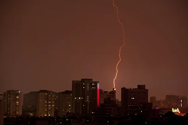 Lightning over the building — Stock Photo, Image