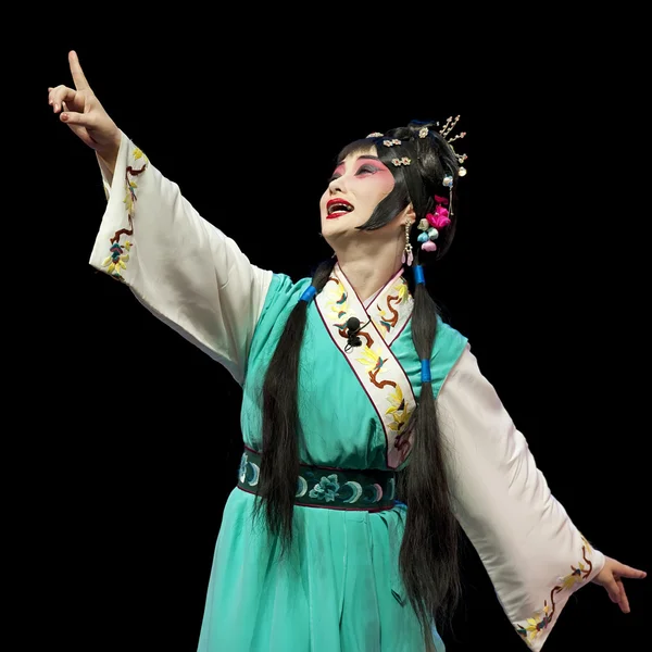 Vrij chinese opera actrice uitvoeren op het podium met traditionele kostuum — Stockfoto