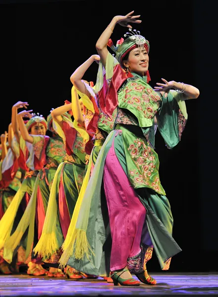 漂亮中国跳舞女孩 — 图库照片