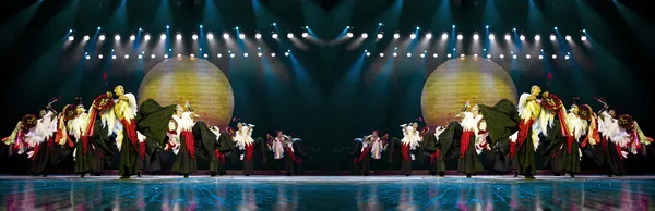 Chinese ethnic dance of Yi nationality — Stock Photo, Image