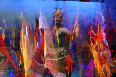 Tibetan ethnic dancers clipart