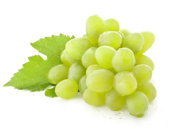 Uvas con hojas —  Fotos de Stock