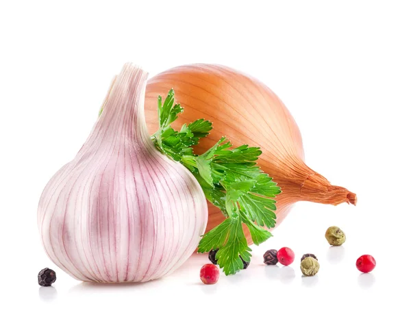 Knoblauch und Zwiebeln — Stockfoto