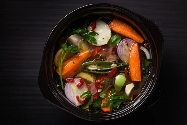Čerstvá zeleninová polévka — Stock fotografie