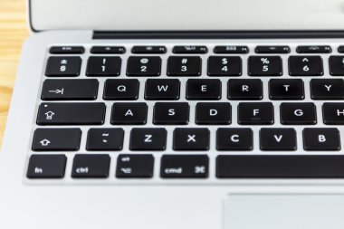 Dizüstü bilgisayar klavyesi
