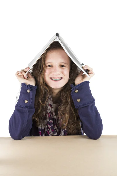 Teen doing her homework — Stock Photo, Image