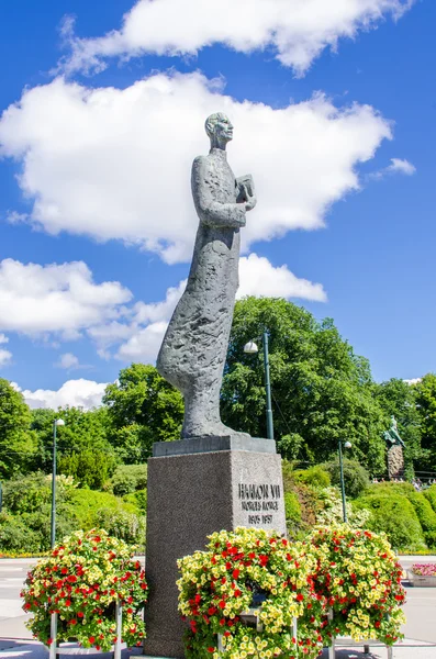 Król haakon vii statua — Zdjęcie stockowe