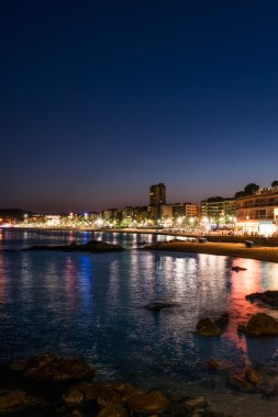 Bir Lloret de mar, gece