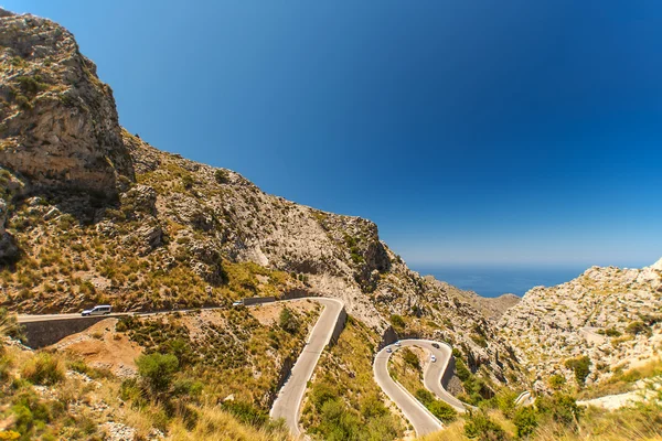 Carretera sinuosa en montaña en Mallorca Island Spain —  Fotos de Stock