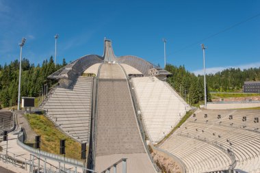 holmenkollen de gökyüzü atlama