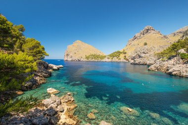 Mallorca sahil, mavi lagün