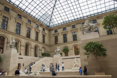 louvre Müzesi heykel hall paris Fransa