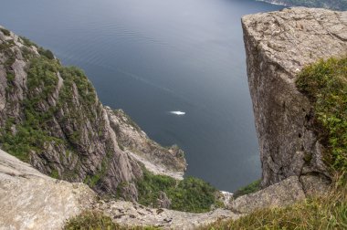Fjord üzerinde göster