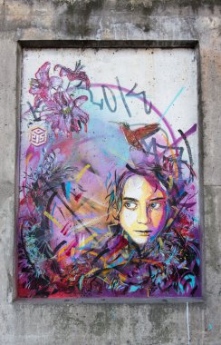 C215 street painting in Oslo girl clipart