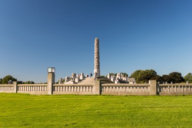 Vigeland park heykeller Dikilitaş genel görünümü