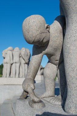 Vigeland park heykeller çocuk ve yılan
