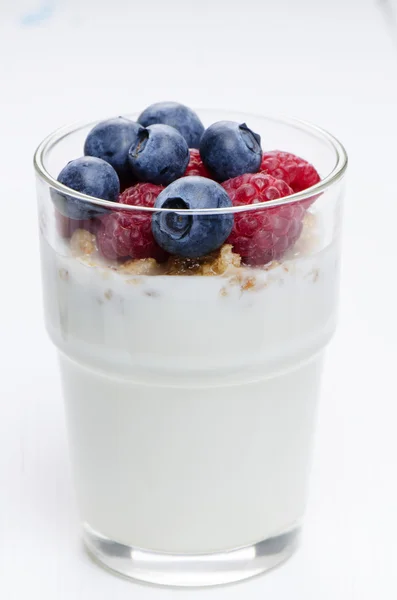 Glas med yoghurt — Stockfoto