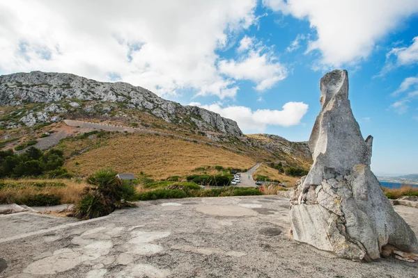 Camino en la montaña en la isla de Mallorca — Foto de Stock