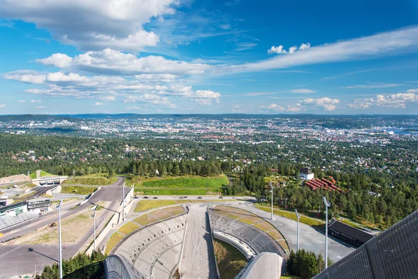 Pohled z skoky na lyžích aréna v oslo Norsko — Stock fotografie