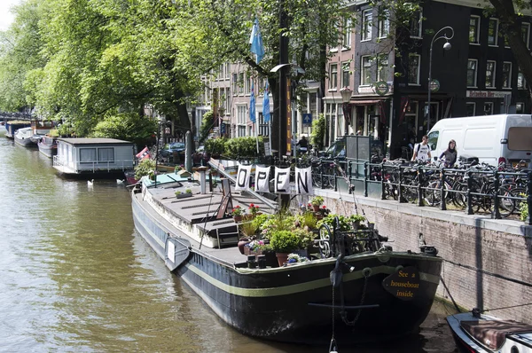 Museo de casas flotantes en el canal — Foto de Stock