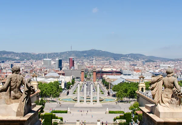 Montjuic fontänen på plaza de España i Barcelona — Stockfoto