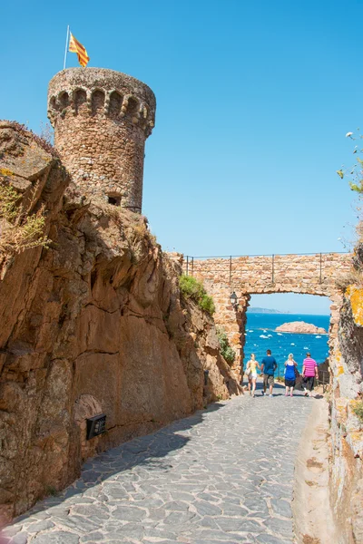 Fortaleza entre rochas em Tossa de Mar Costa Brava Espanha — Fotografia de Stock