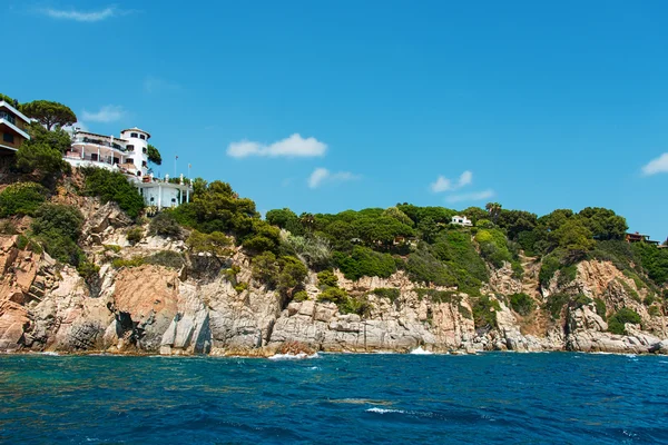 Huizen aan de kust van costa brava Spanje — Stockfoto