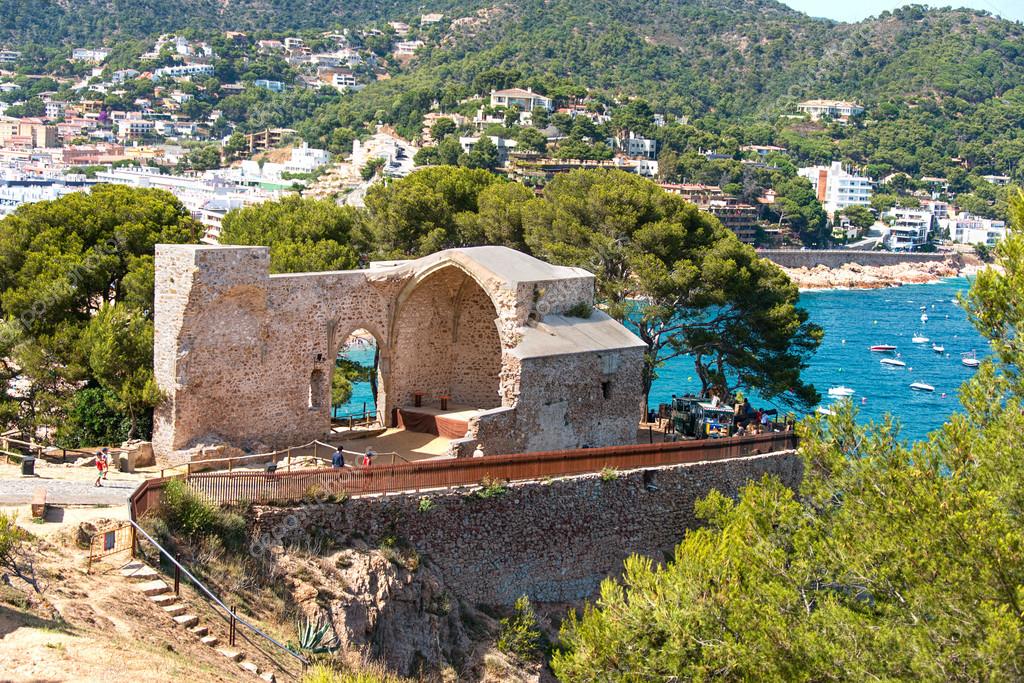 depositphotos_17664033-stock-photo-theat