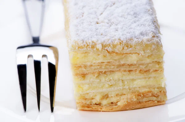 Cerrar delicioso pastel en capas —  Fotos de Stock