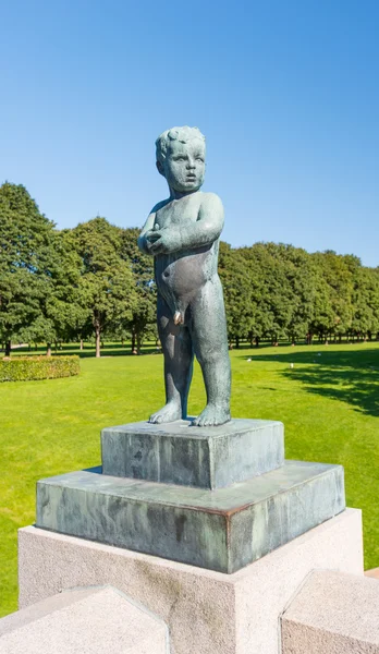 Statua chłopiec parku Vigelanda — Zdjęcie stockowe