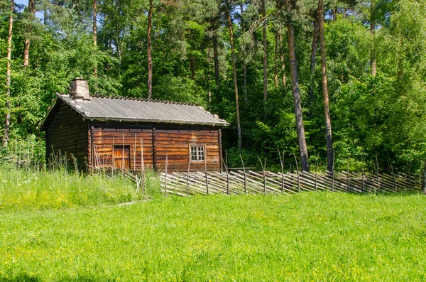 Eski geleneksel ev — Stok fotoğraf