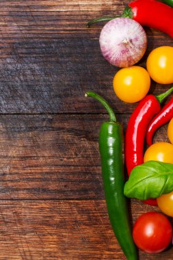 vegitables meşe masa portre üzerinde kopya alanı ile vurdu