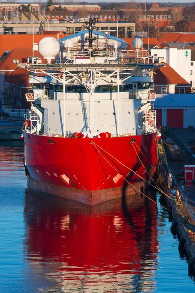 Czerwony statek — Zdjęcie stockowe