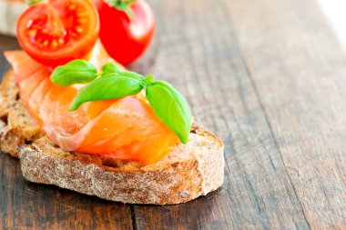 Somon Sandviç kopya alanı ile