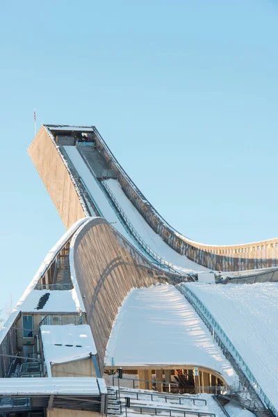Holmenkollen salto de esquí — Foto de Stock