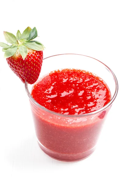 Marmellata di fragole fresca in vetro con fragola fresca — Foto Stock