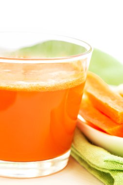 meyve suyu ve havuç ile ayarla