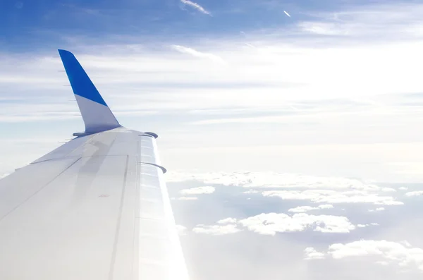 Wing of an airplane — Stock Photo, Image
