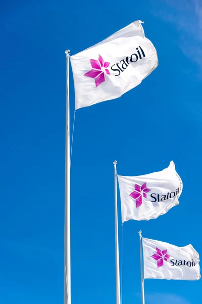 Флаги Statoil — стоковое фото
