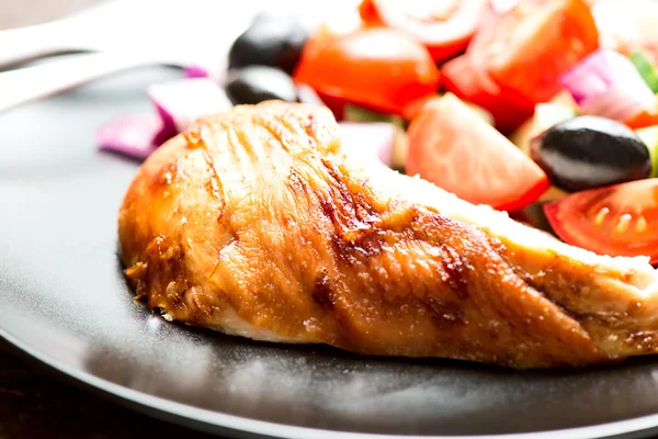 Roasted chicken breast with vegetables — Stock Photo, Image