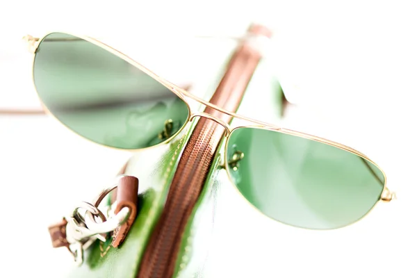 Purse and sunglasses — Stock Photo, Image