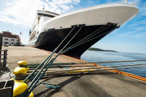 Moored cruise ship ropes