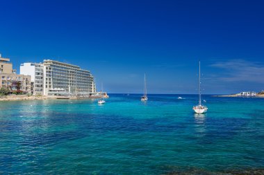 spinola bay, yelkenli