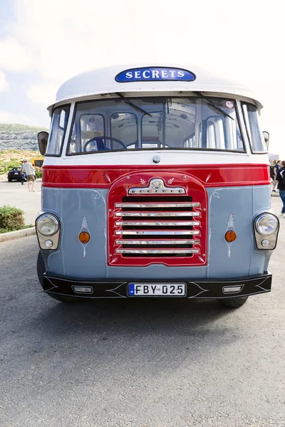 Ônibus de passageiros Old Bedford — Fotografia de Stock