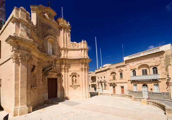 Igreja da cidade — Fotografia de Stock