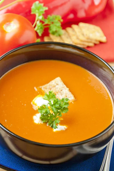 Sopa de tomate y pimiento rojo — Foto de Stock