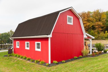 Exhibition barn at Jim Beam Distillery clipart