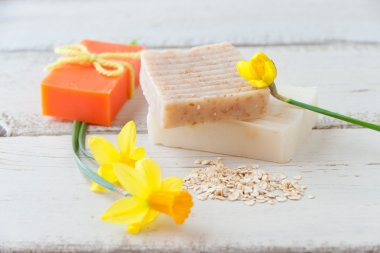 doğal el yapımı sabun ile yulaf